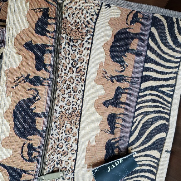 NWT JADE Tapestry Tote Purse Handbag - Picture 2 of 7